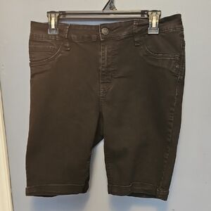 #104 Bermuda Shorts in Black Denim - Stretch Casual Style Sz 10 Waist 16-18